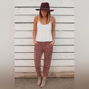 Pretty Angel Pink Linen/Poly/Cotton Lace Pants - NWT Size S